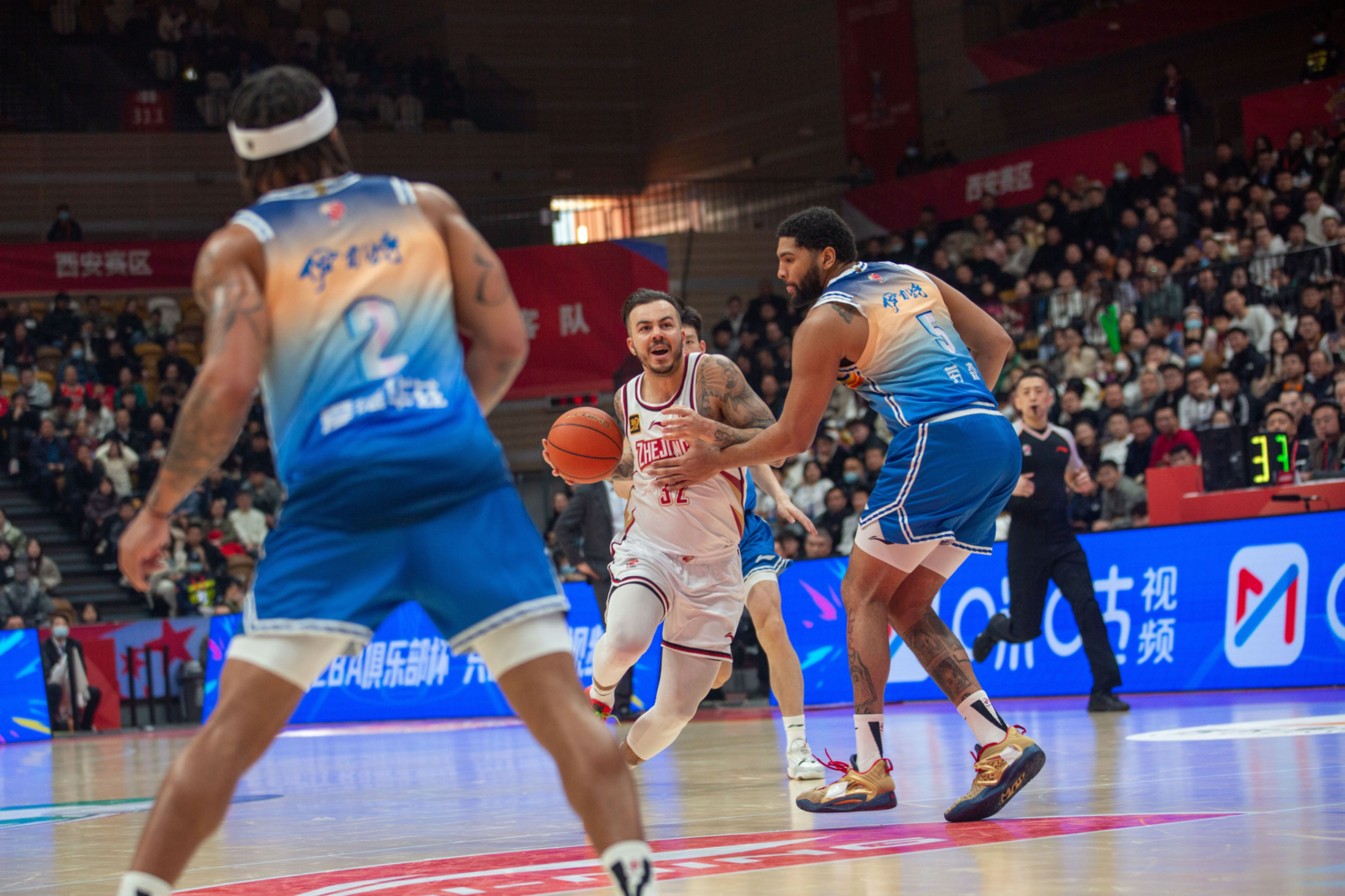 公牛核心球员伤退，球队未来走势成疑，地区或者你的单位进入只是标准得到.的简单介绍