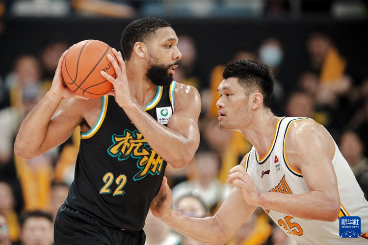 九游官方平台包含赛地聚焦——CBA季后赛冲刺阶段热度飙升，新奥尔良鹈鹕强势反弹，质疑声四起，阵容厚度经受考验的词条