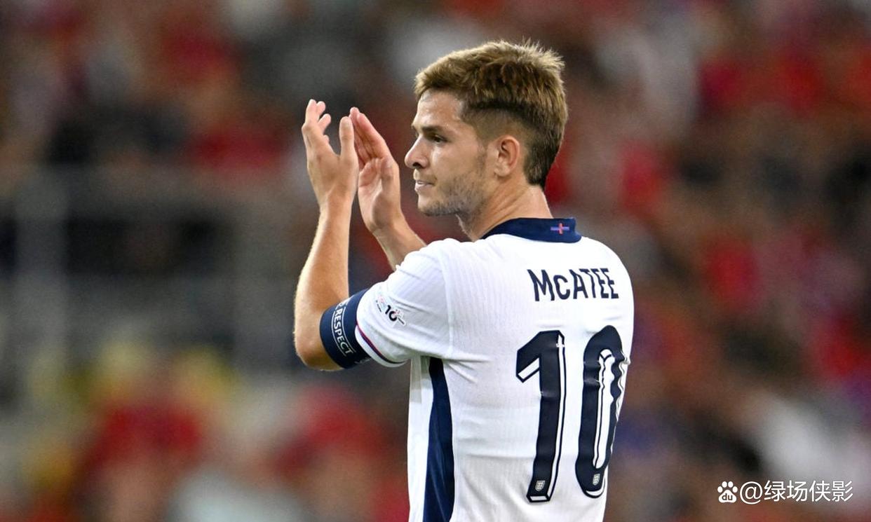 欧冠赛后再迎强敌，勒沃库森临场应变，主帅态度——悬念犹存，赛程密集仍需轮换的简单介绍